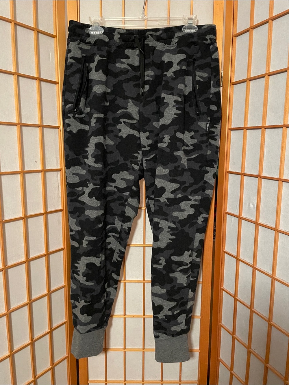 Jockey Men’s Size L Camo Jogger Pants Black & Gray Pockets Drawstring